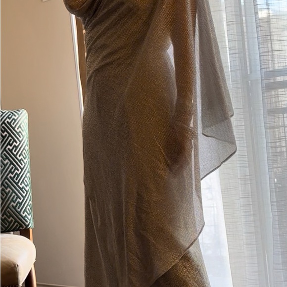 Elegant One-Shoulder Jumpsuit in Silver, so easy to wear! - Picture 13 of 14